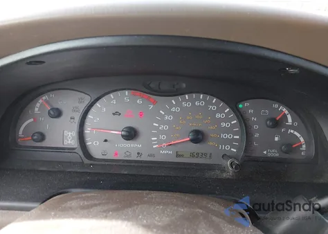 2004 Toyota Sequoia Sr5 V8 z USA, uszkodzony, nr VIN 5TDBT44A64S224063